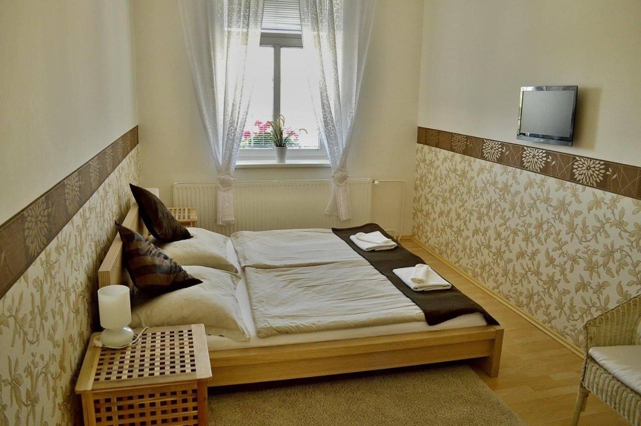 Hotel Florian Slavkov u Brna Εξωτερικό φωτογραφία
