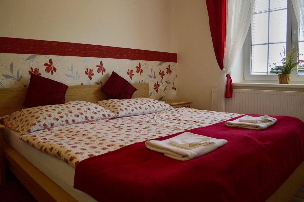 Hotel Florian Slavkov u Brna Εξωτερικό φωτογραφία