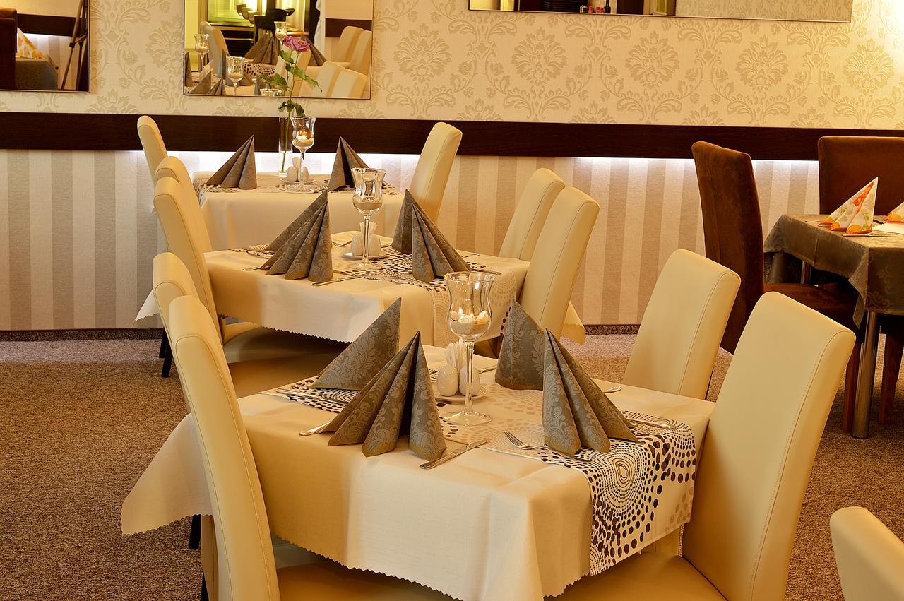 Hotel Florian Slavkov u Brna Εξωτερικό φωτογραφία