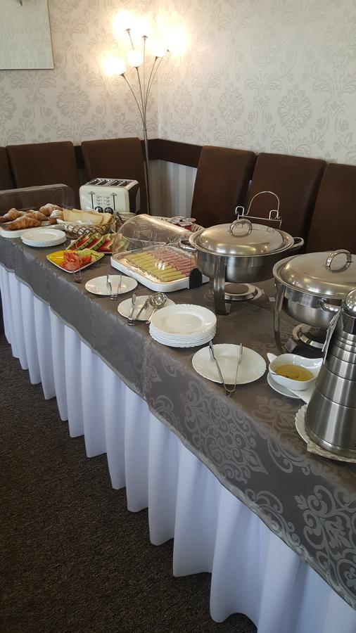 Hotel Florian Slavkov u Brna Εξωτερικό φωτογραφία